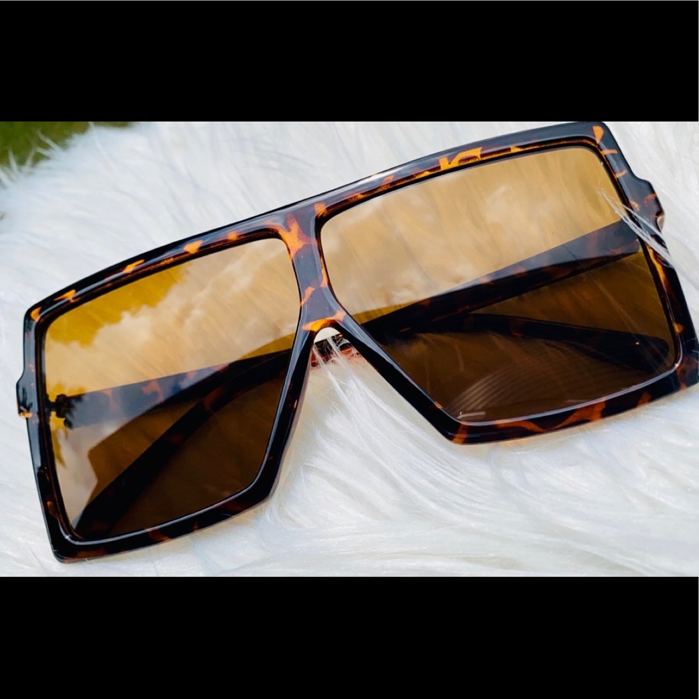 Spotted Shades